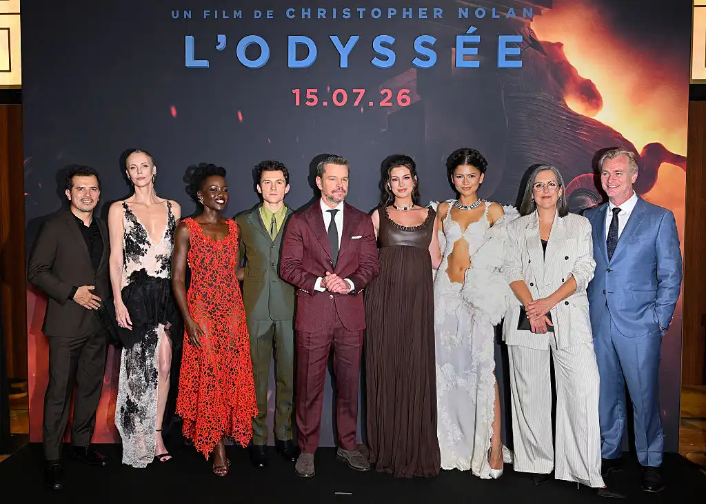 زيندايا تلفت الأنظار في عرض فيلم The Odyssey في باريس