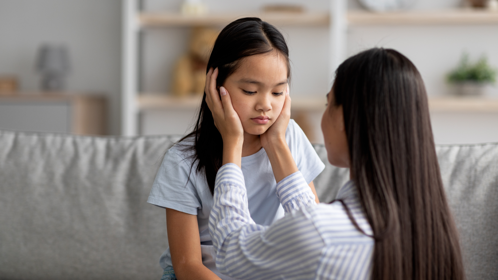 هل تربّين طفلك.. أم تعيدين تربية نفسك من خلاله؟