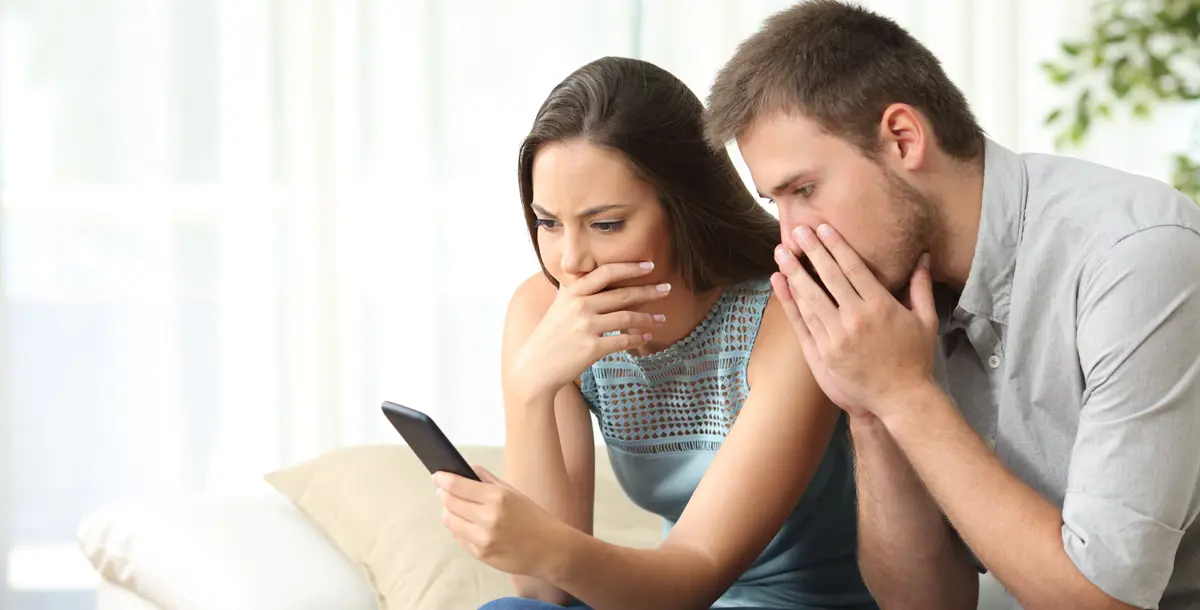 كيف يؤثر نشر الأزواج لصورهم على مواقع التواصل الاجتماعي على علاقاتهم؟