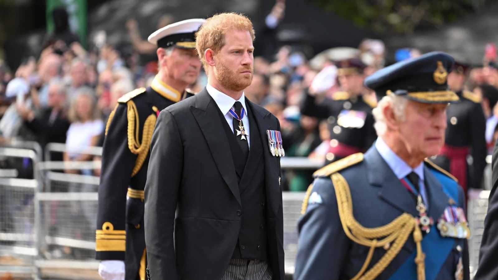 من المتسبب بعرقلة مصالحة هاري والملك تشارلز؟ 