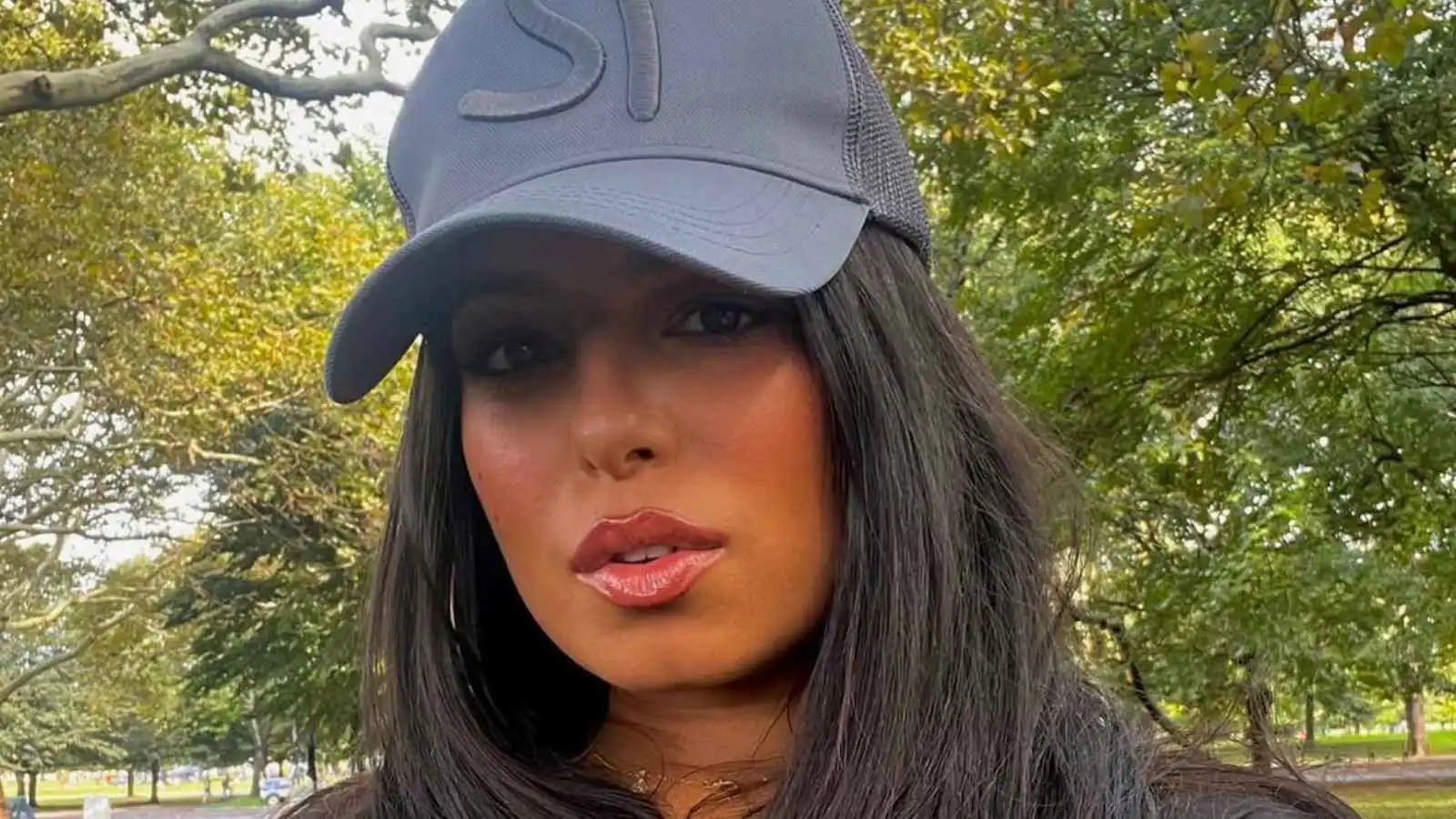 ابنة عامر منيب تلاحق منتحلي شخصيتها.. وأشرف زكي يتدخل