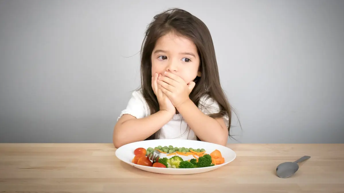 كيف تتعاملين مع "انتقائية الطعام" لدى طفلك؟