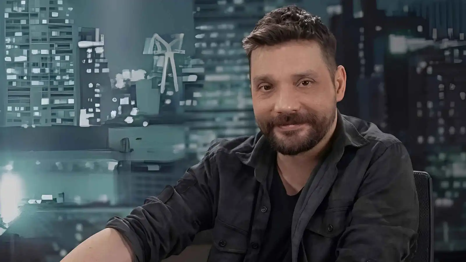 اعتقال الفنان التركي أوغوزهان أوغور في قضية مثيرة للجدل