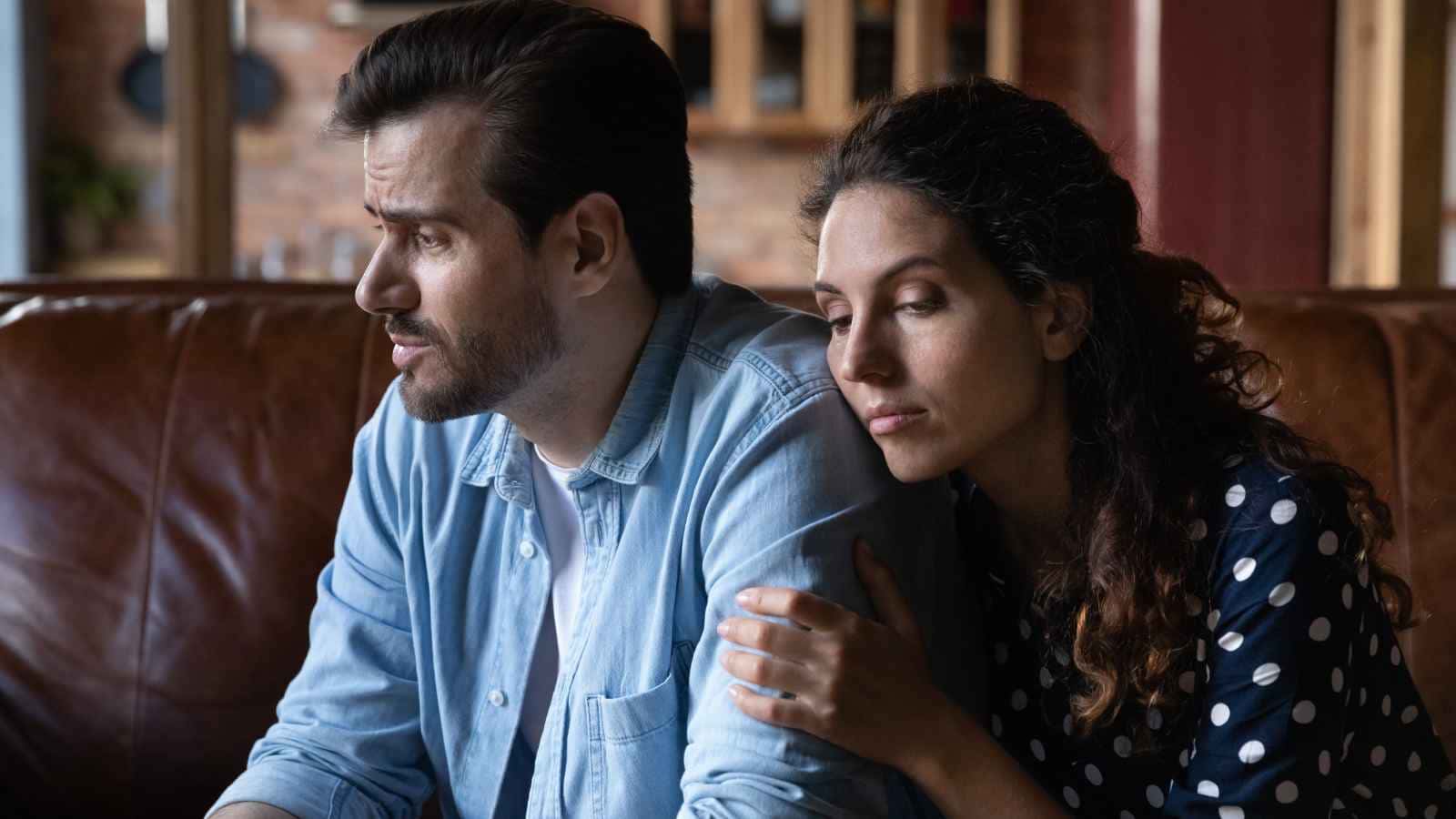 أسباب انهيار العلاقات بسبب المرض وكيفية تجاوز هذه الأزمة