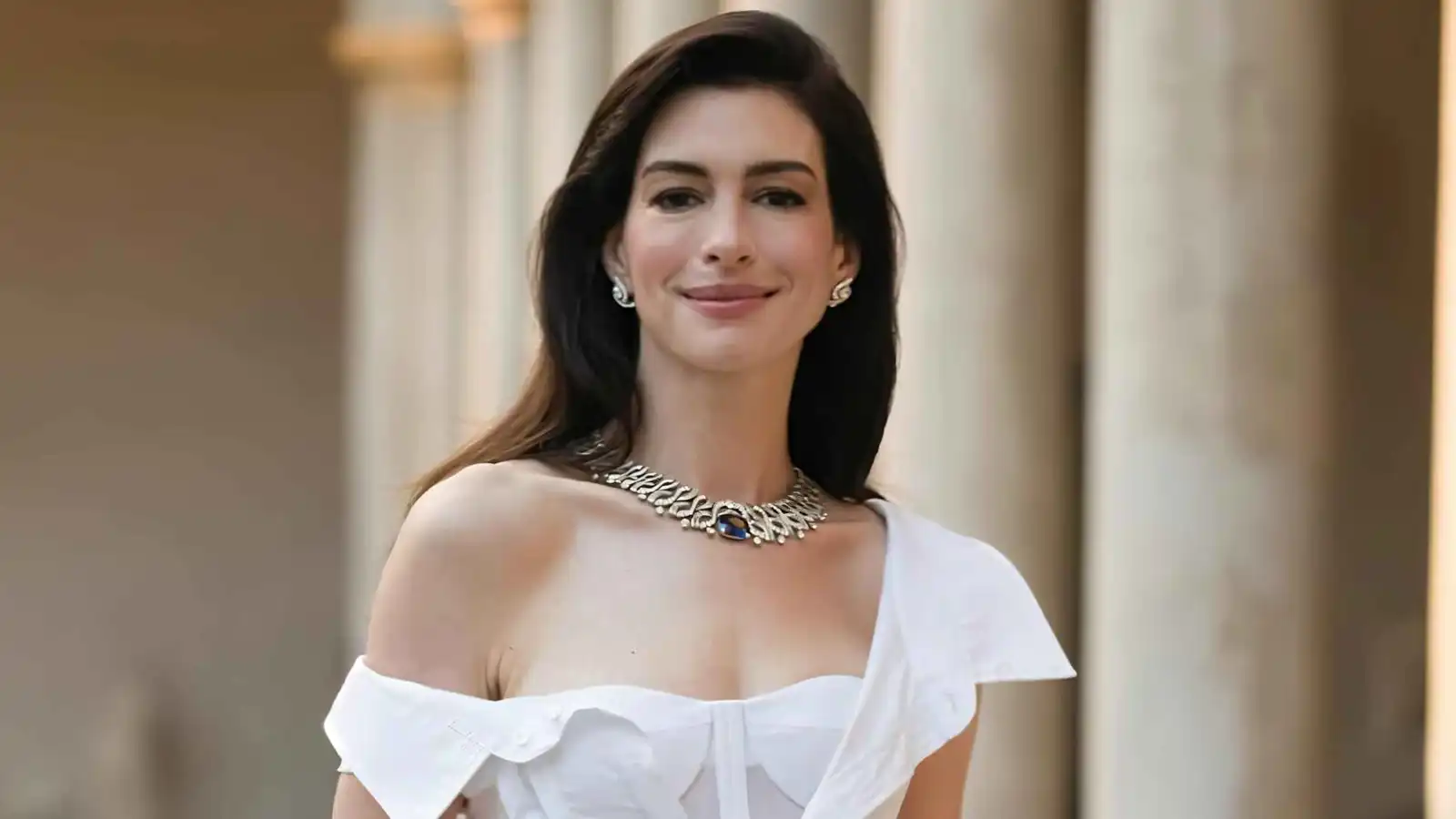آن هاثاواي تتعرض للإحراج خلال تصوير The Devil Wears Prada 2