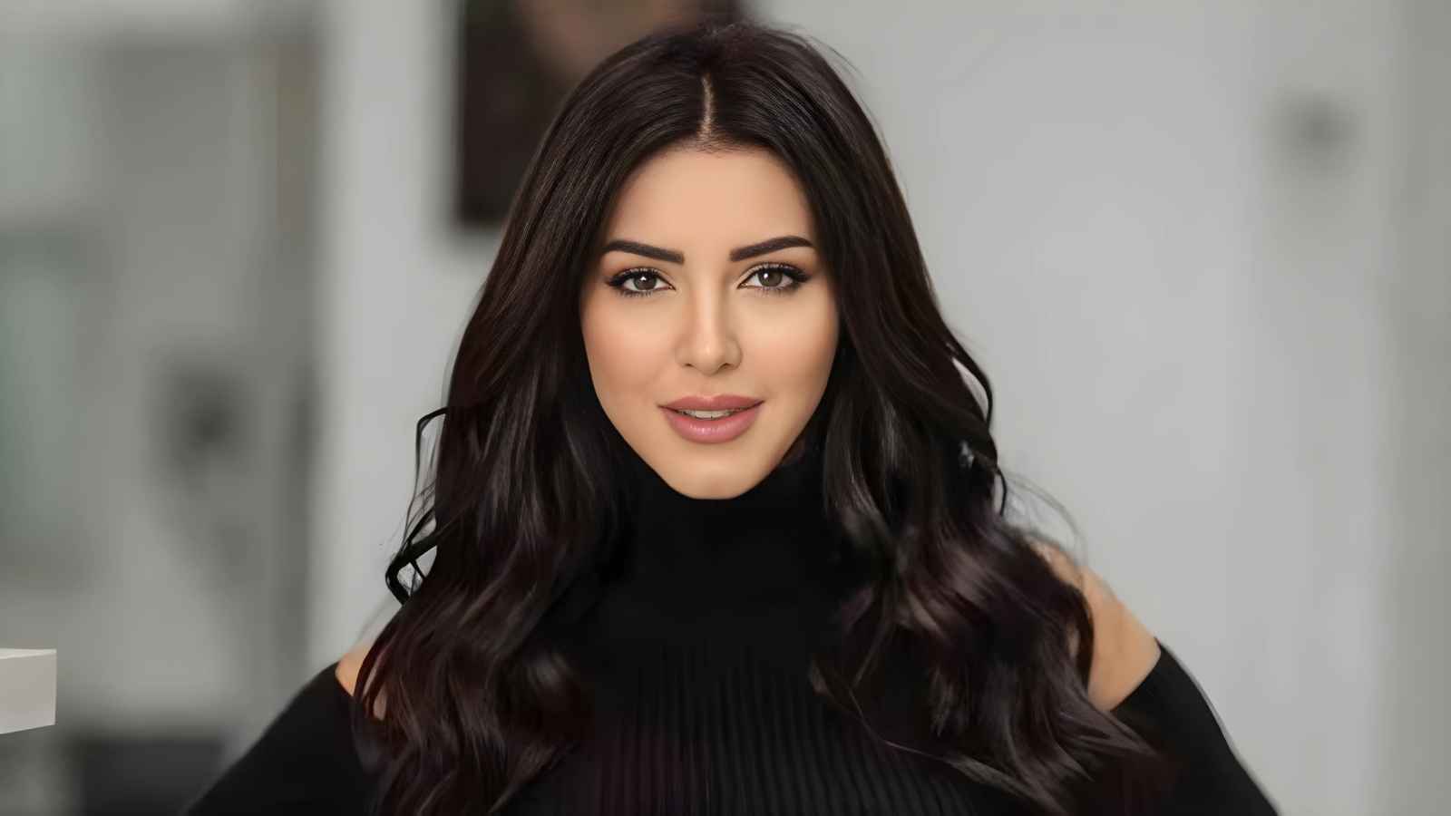 إيناس النجار
