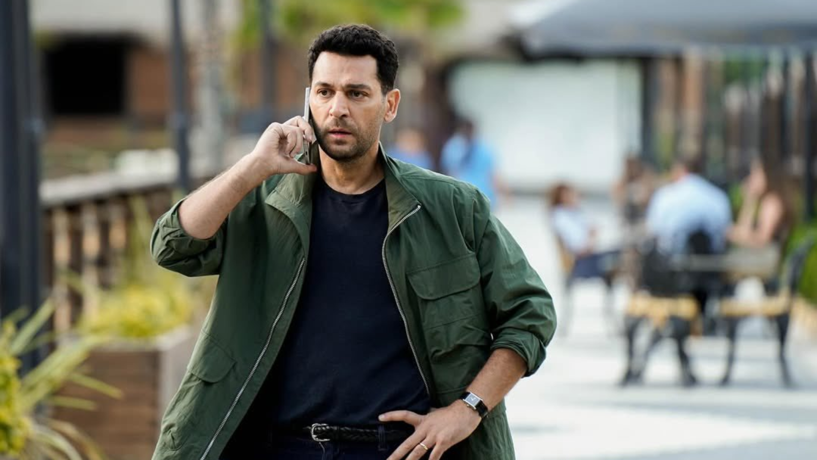 نجوم مسلسل "ورود وذنوب" يحتفون بعيد ميلاد مراد يلدريم 