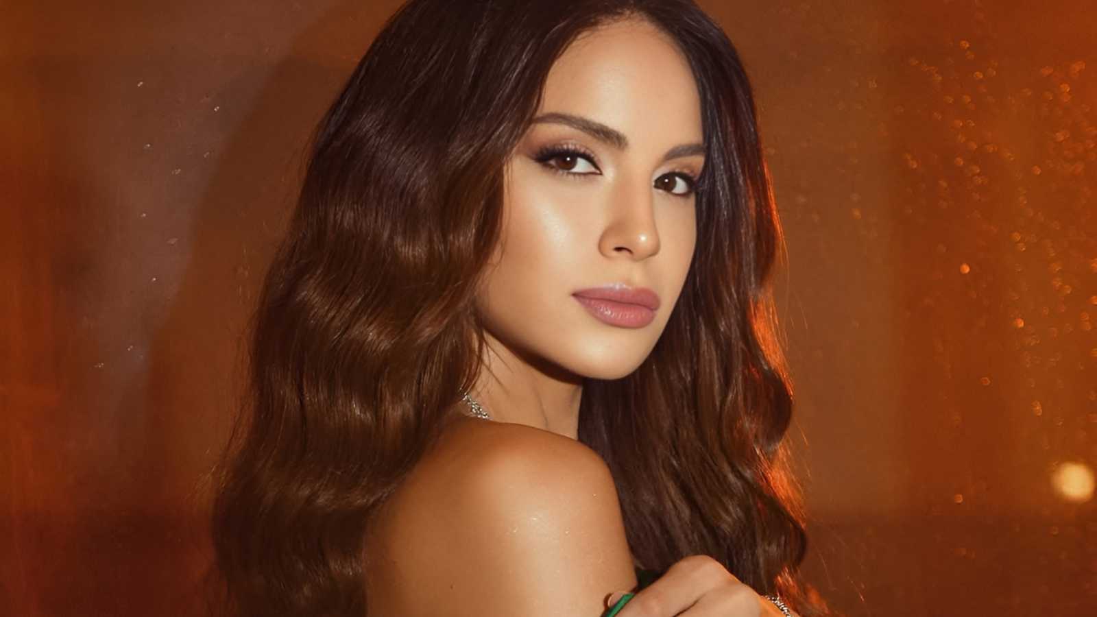 أناقة آمال ماهر بين الكلاسيكية والعصرية