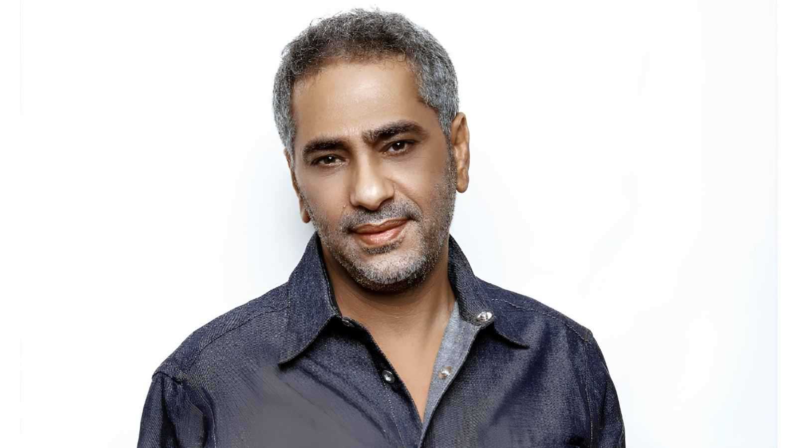 هل تم تجميد ملف فضل شاكر القضائي؟ 