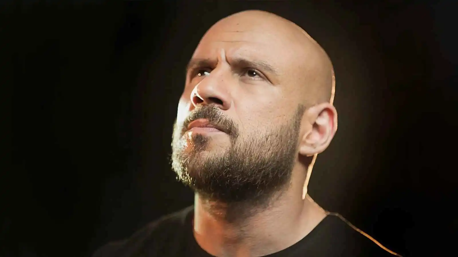 مي كمال تكشف كواليس طلاقها من أحمد مكي لأول مرة