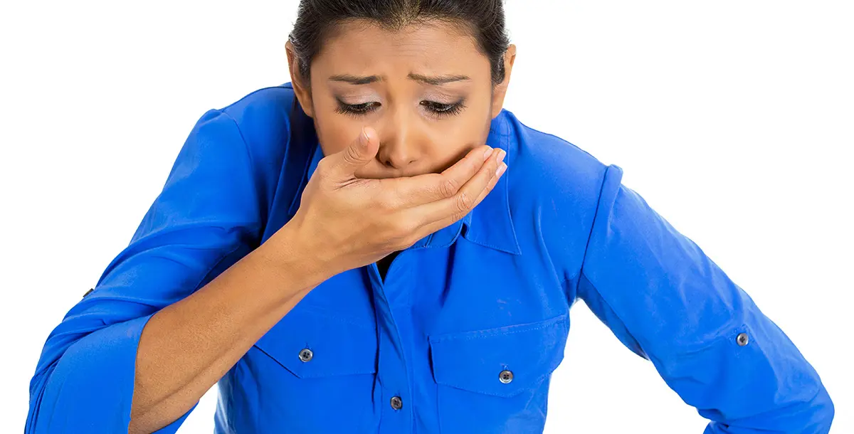 هل تشعرين بهذه الأعراض؟.. أنتِ مصابة بالتسمم الغذائي