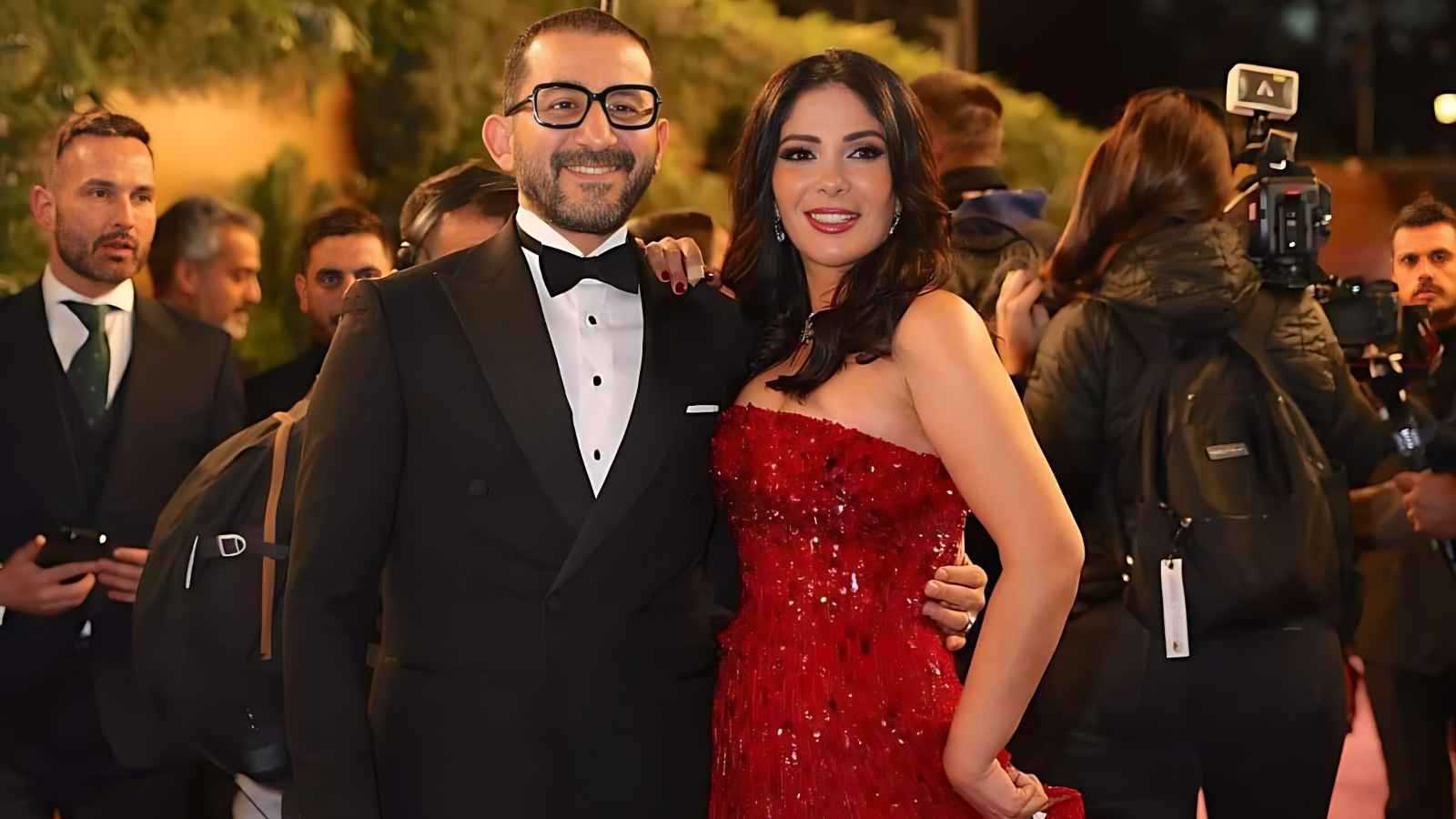 كيف احتفل أحمد حلمي بعيد ميلاد منى زكي؟ (فيديو)