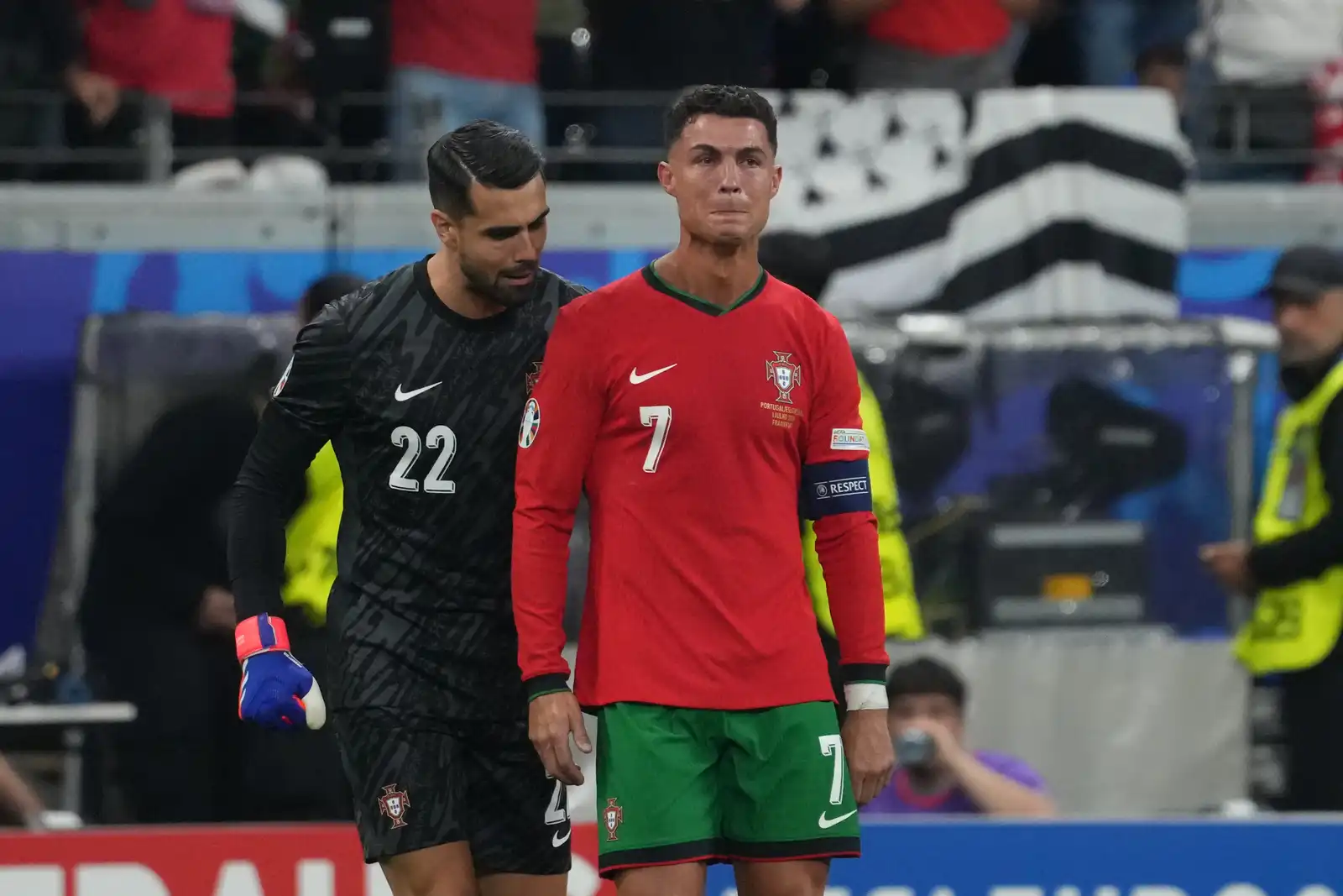 سوق غير تقليدي يحدد "احتمالات بكاء رونالدو" في كأس العالم 2026