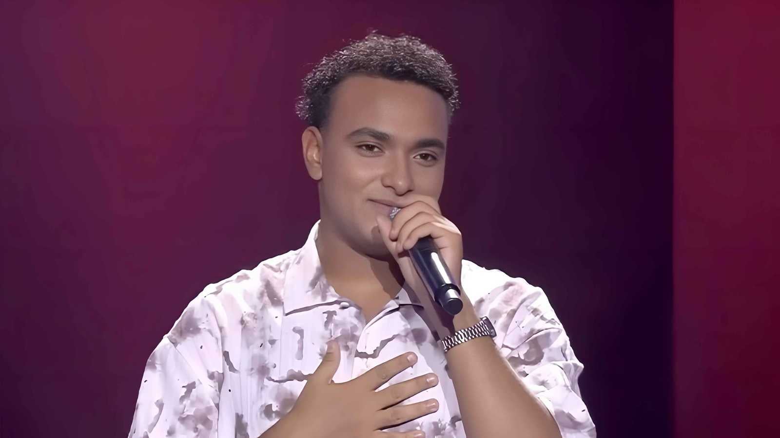 ظهور حفيد محمد فوزي في The Voice يثير الجدل (فيديو)