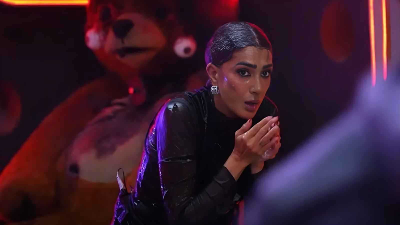 غادة عبد الرازق تضرب رامز جلال في "رامز ليفل الوحش"