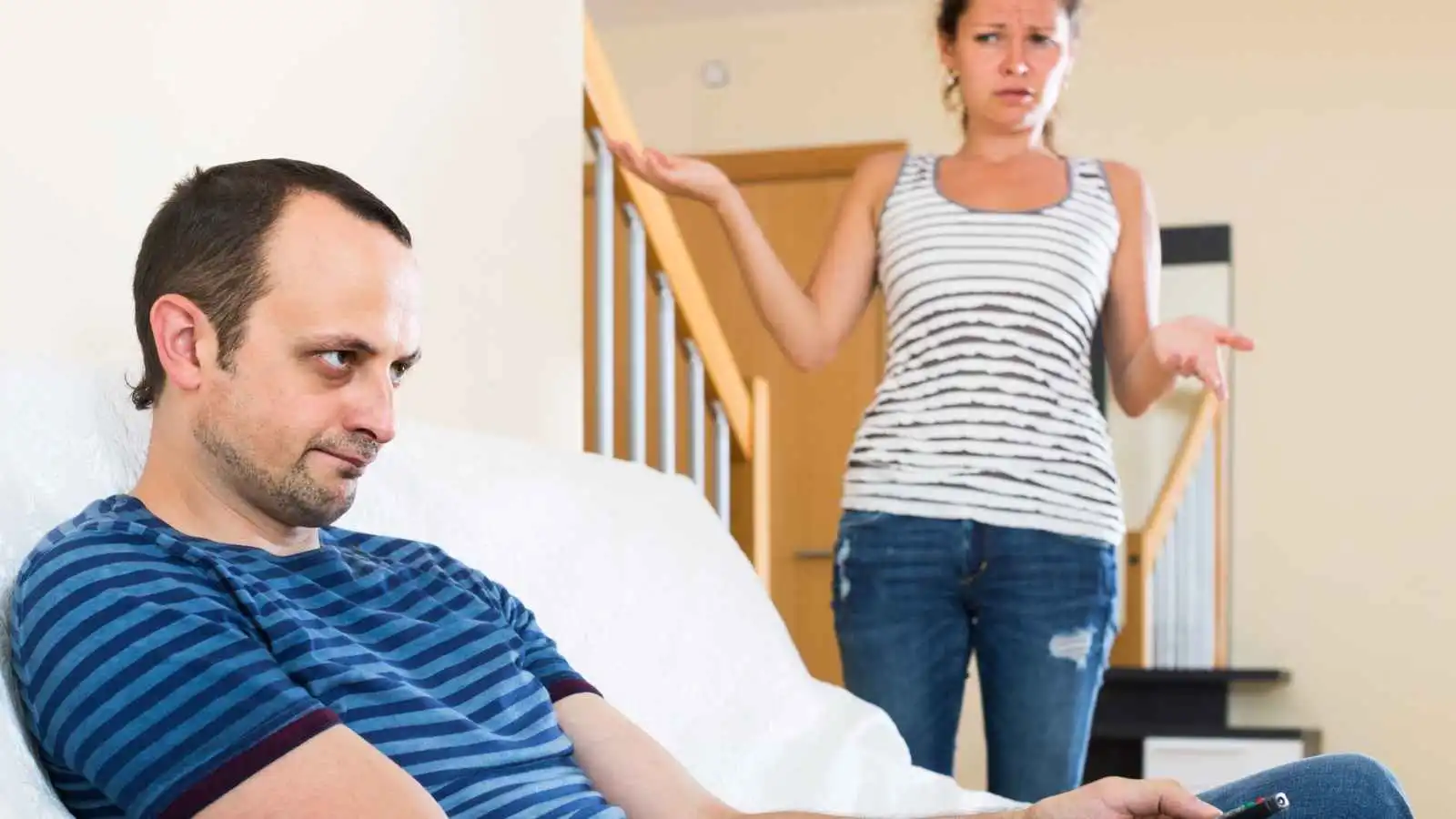 عندما يتعمد الزوج الظهور بمظهر العاجز