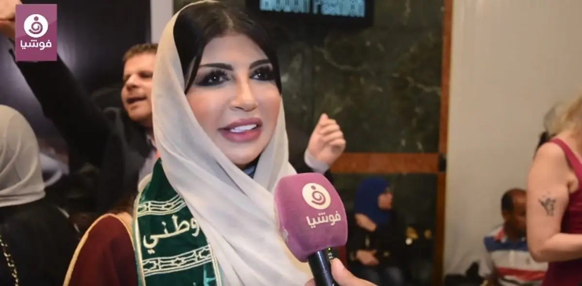 بالفيديو .. فخامة "العباءة السعودية" تسيطر على أزياء أميمة عزوز