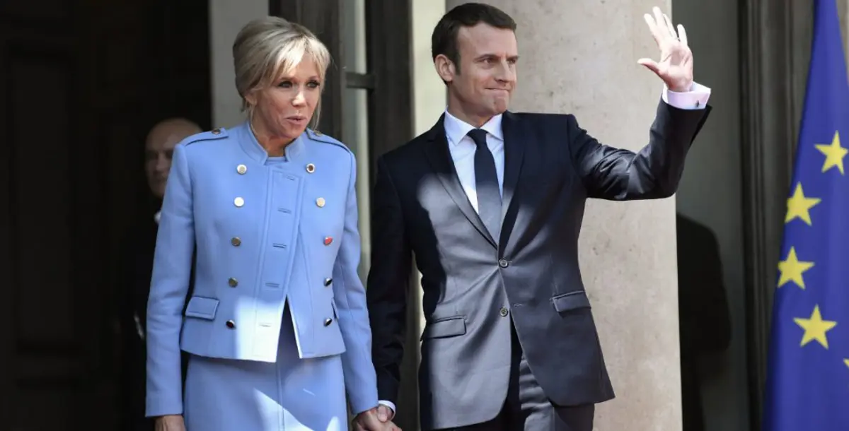 سيدة فرنسا الأولى بإطلالة مستعارة من "لوي فيتون" في يوم تنصيب زوجها!