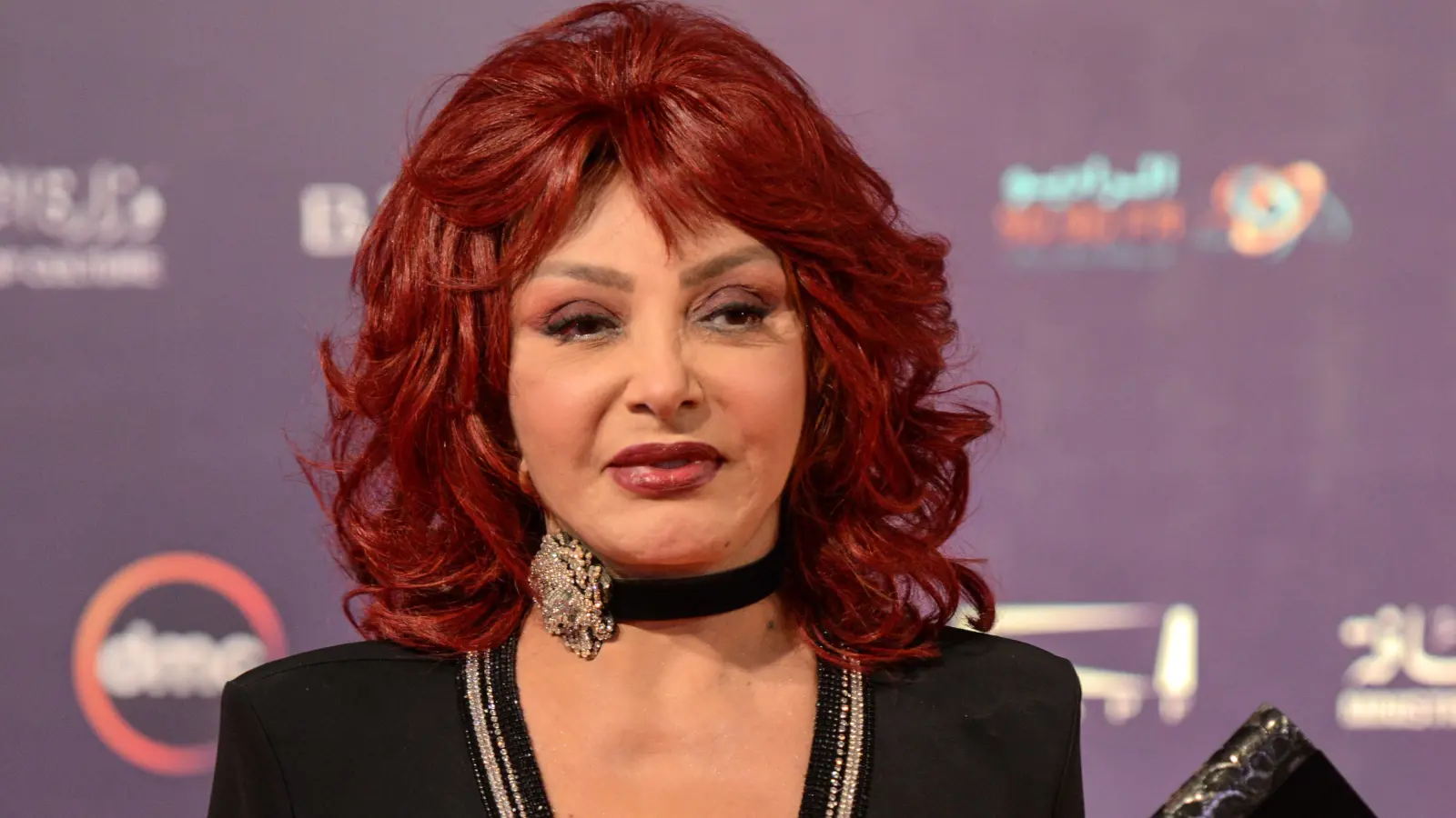 نبيلة عبيد توجه رسالة إلى غادة عبد الرازق بعد جائزة أفضل ممثلة دراما