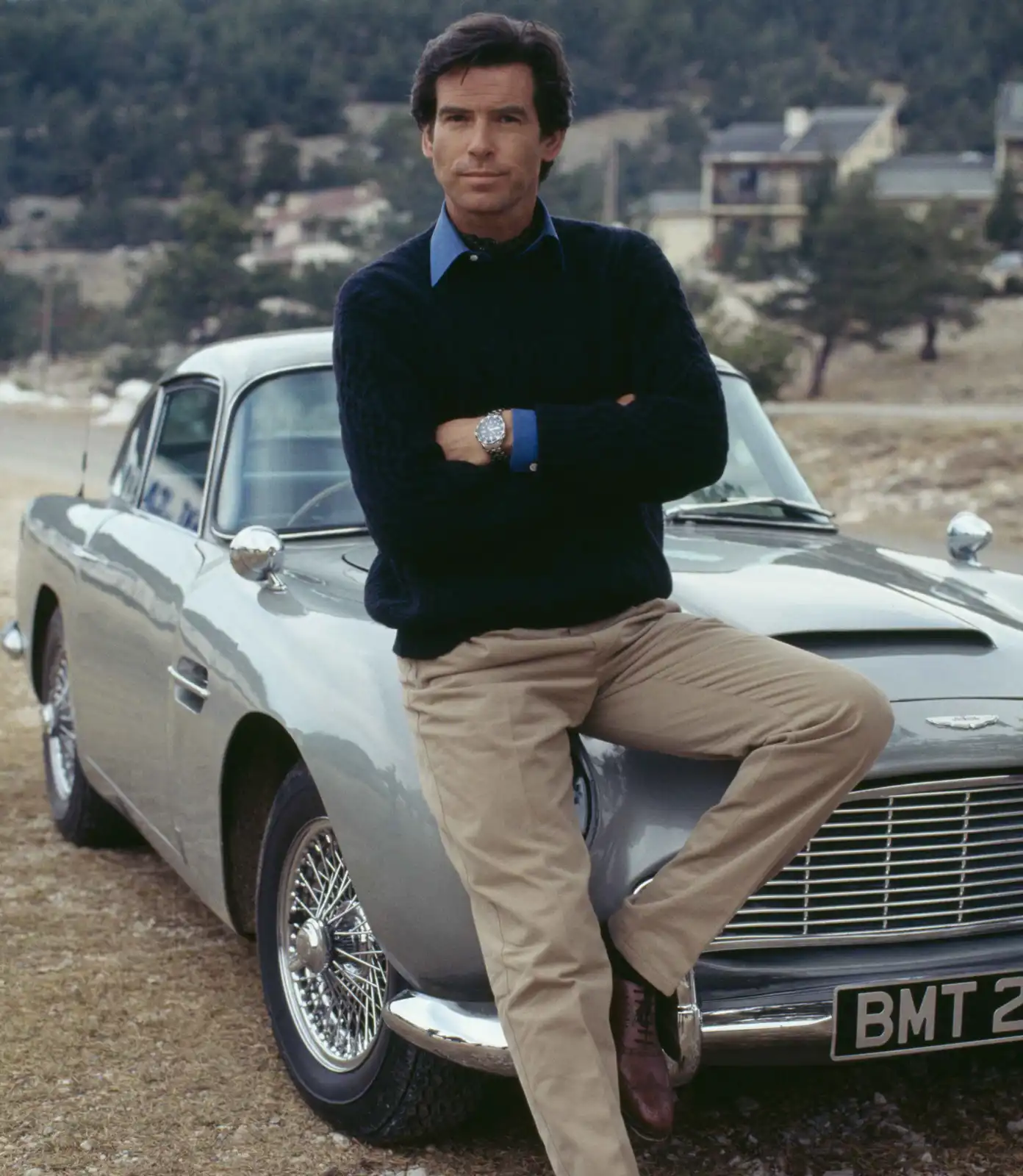 جيمس بوند.. كيف تحولت روايات ضابط متقاعد إلى أشهر سلسلة أفلام جاسوسية؟