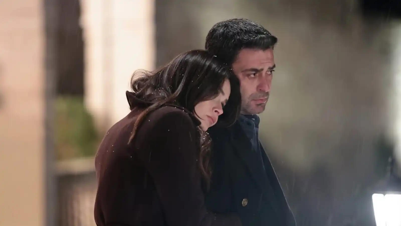 مفاجآت في إعلان مسلسل "المدينة البعيدة" الحلقة 53