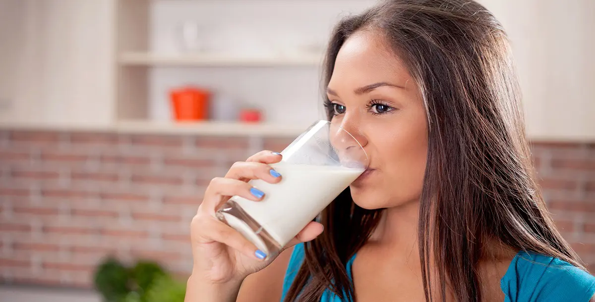 دراسة: علاقة وثيقة بين الحليب خالي الدسم والشلل الرعاش