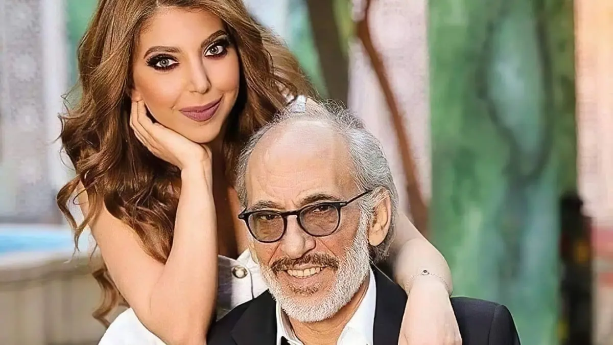 غسان مسعود لا يتمالك دموعه بحفل خطوبة ابنته لوتس وهافال حمدي 