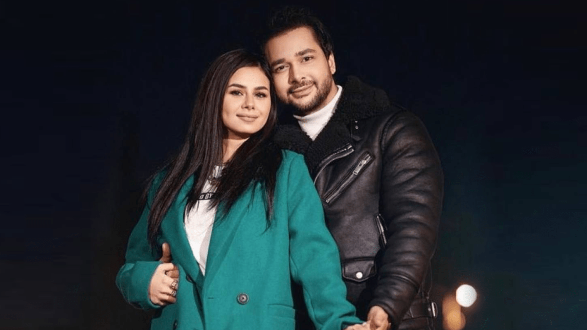زوج منة عرفة يرد بعد صدور قرار رسمي بإغلاق حساباته في مواقع التواصل