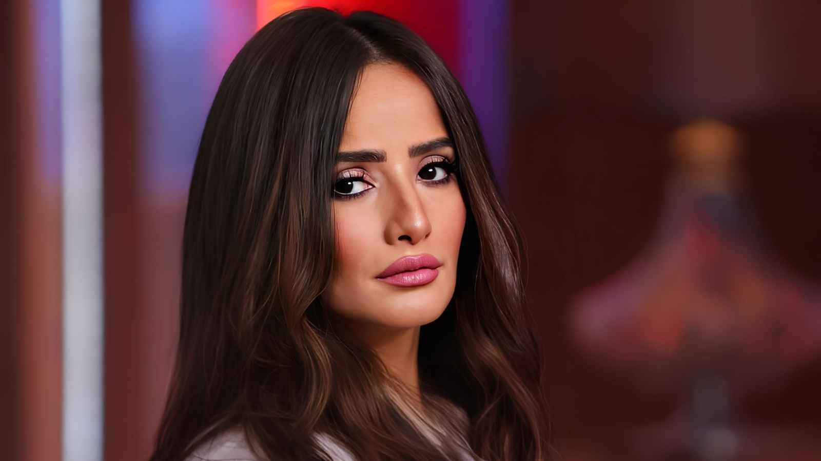 الفنانة زينة