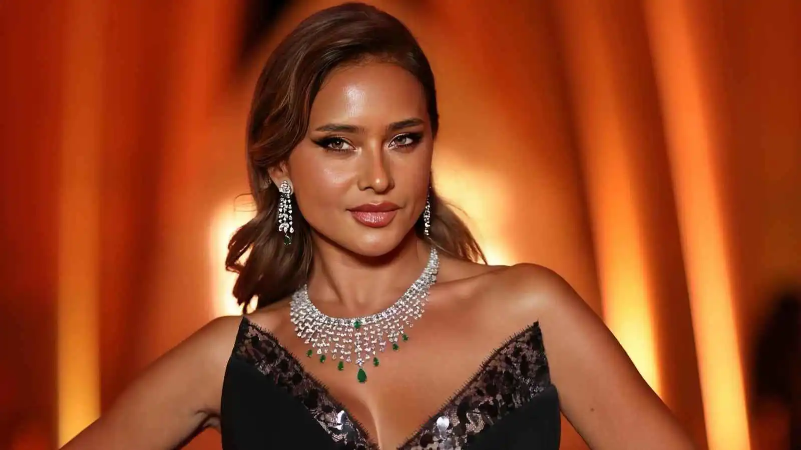 كيف تفاعلت نيللي كريم مع ديو شيرين وحماقي؟ (فيديو)