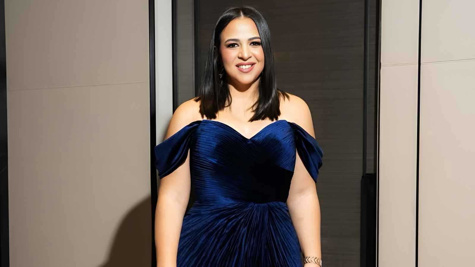 إيمي سمير غانم تحتفل بعيد ميلادها بحضور نجوم الفن 