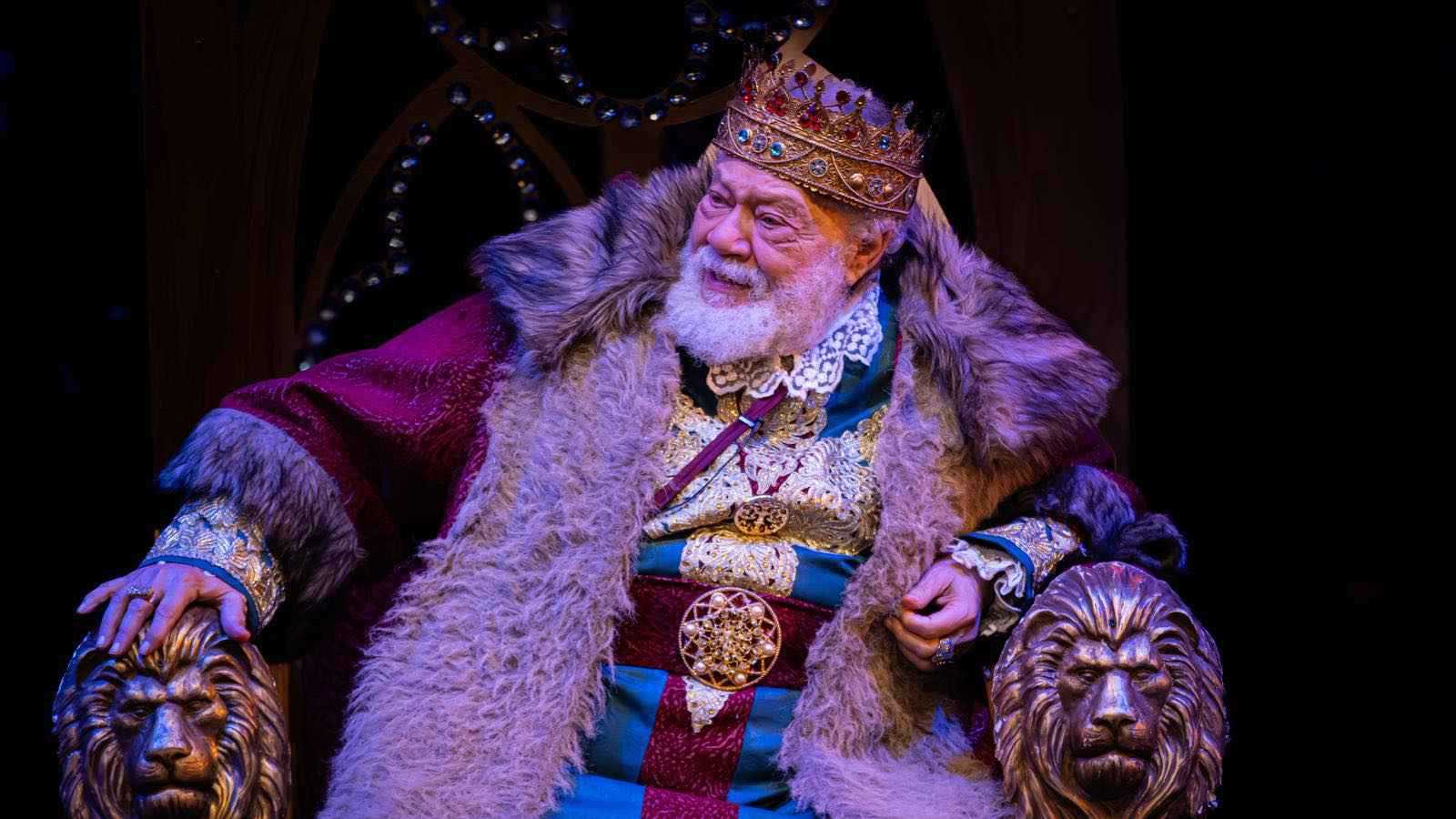 ماذا قالت ليلى علوي عن يحيى الفخراني في عيد ميلاده؟ 