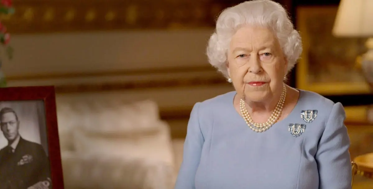 هل تستخدم الملكة اليزابيث "بديلتها" في بروفات الواجبات الملكية؟