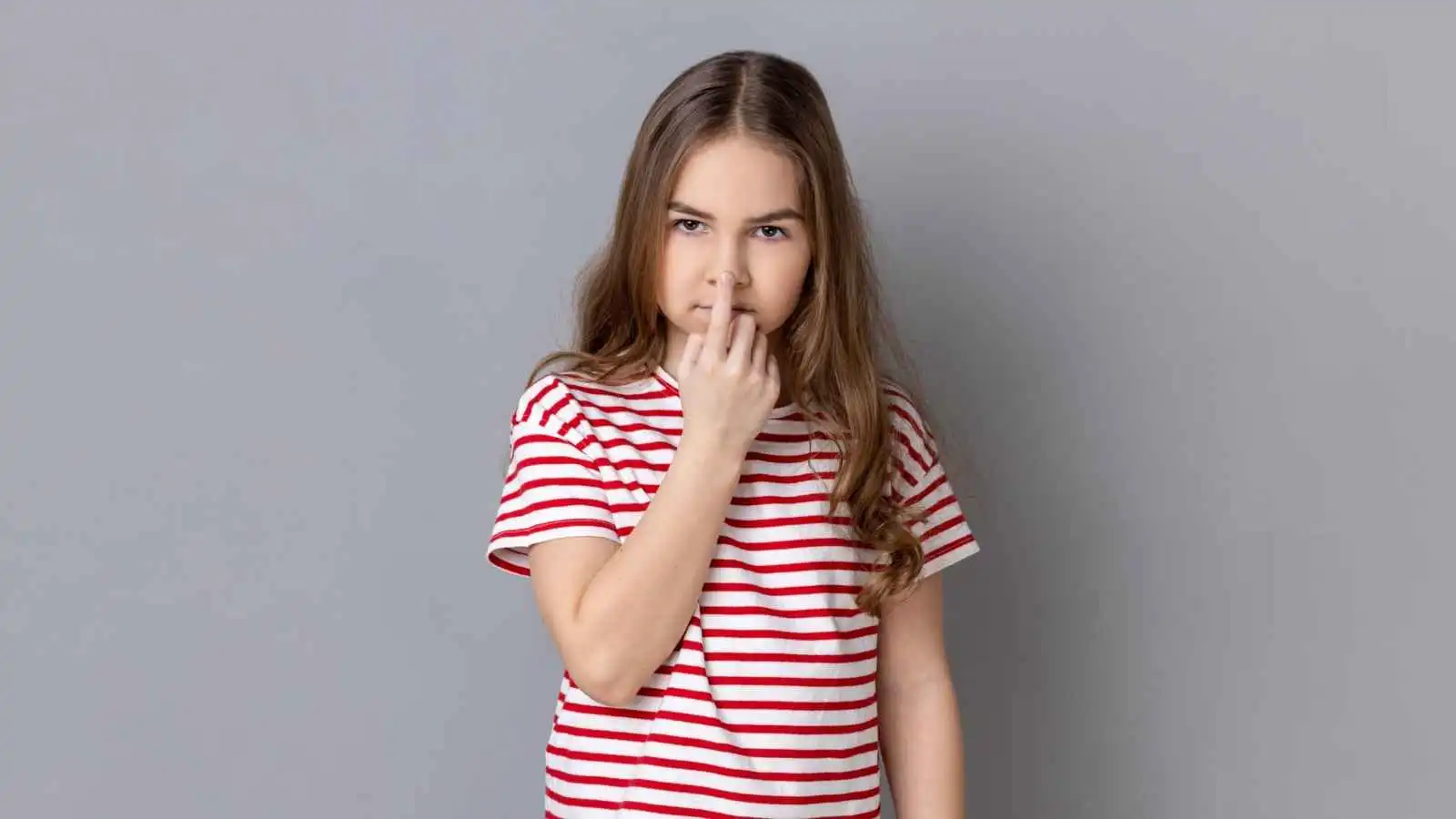 أخطاء يرتكبها الأهل عند اكتشاف كذب طفلهم