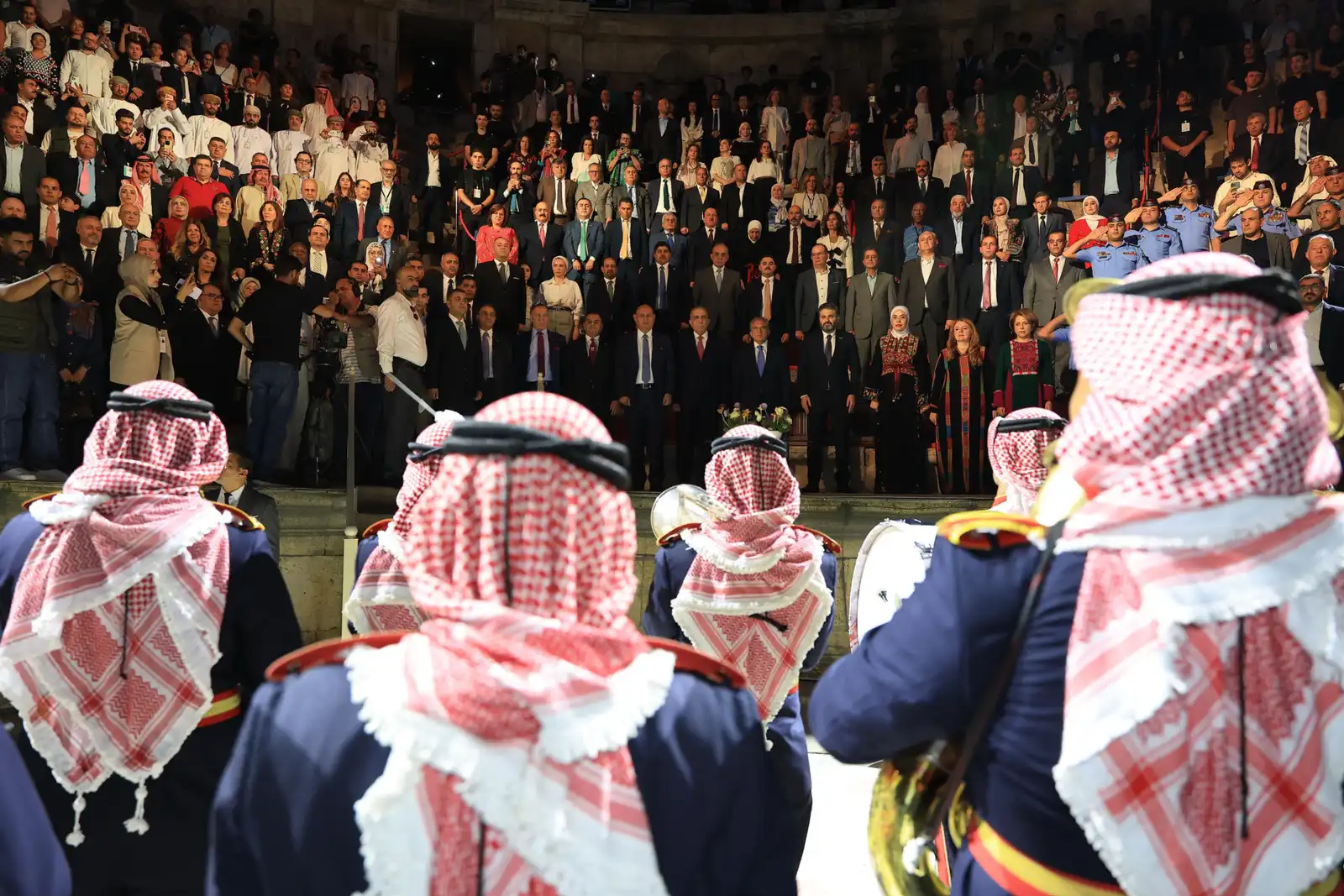 من العروض خلال حفل افتتاح مهرجان جرش