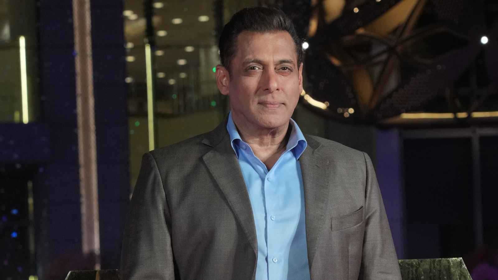 سلمان خان يتدخل لإنهاء أزمة فيلم Don 3