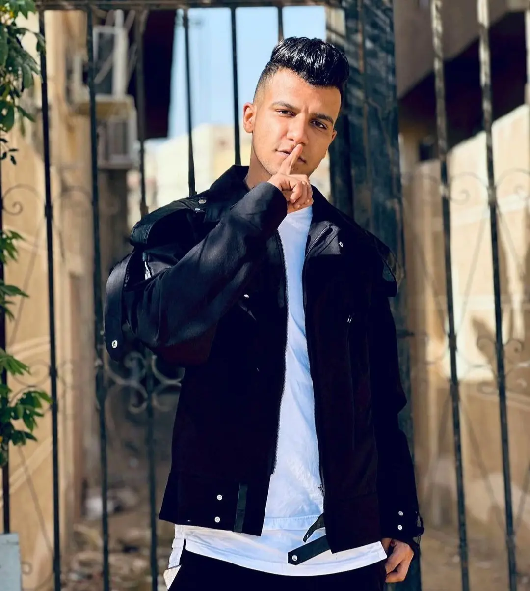 عصام صاصا