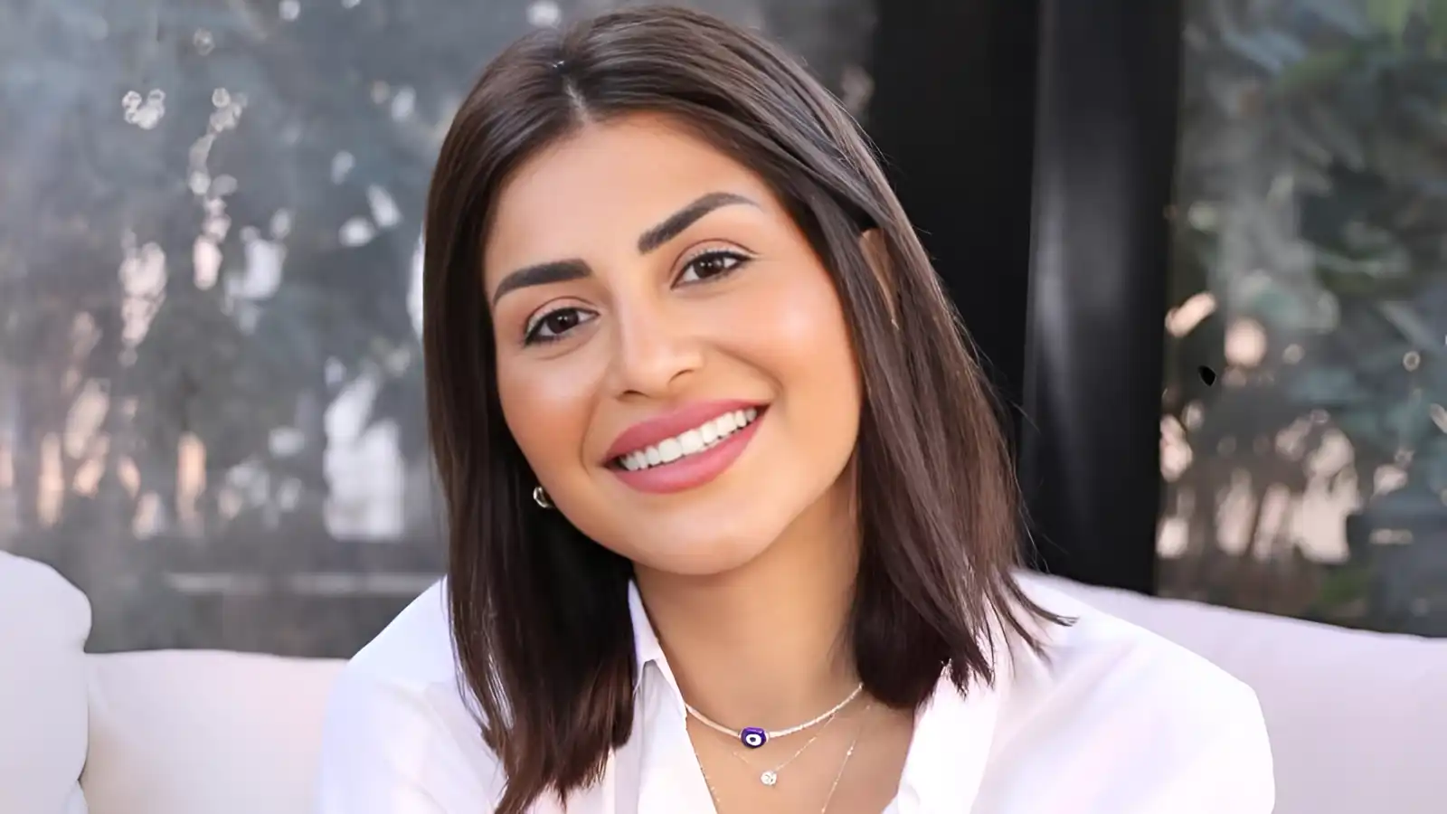 هل دخلت منة فضالي القفص الذهبي؟ (فيديو)