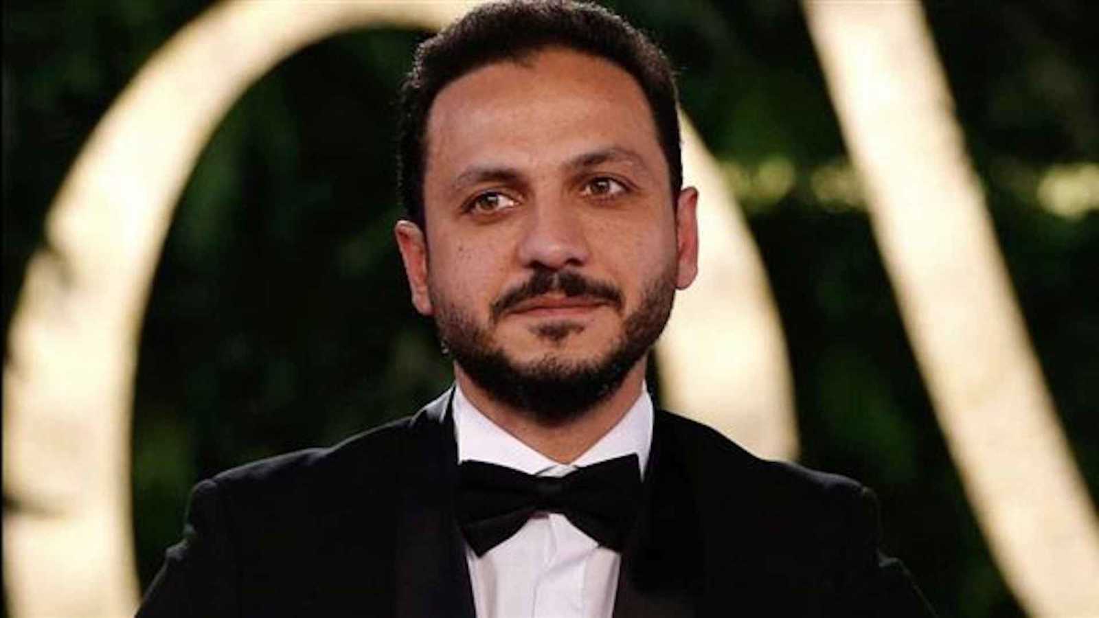 بيتر ميمي يعتذر عن خطأ تتر مسلسل "صحاب الأرض"