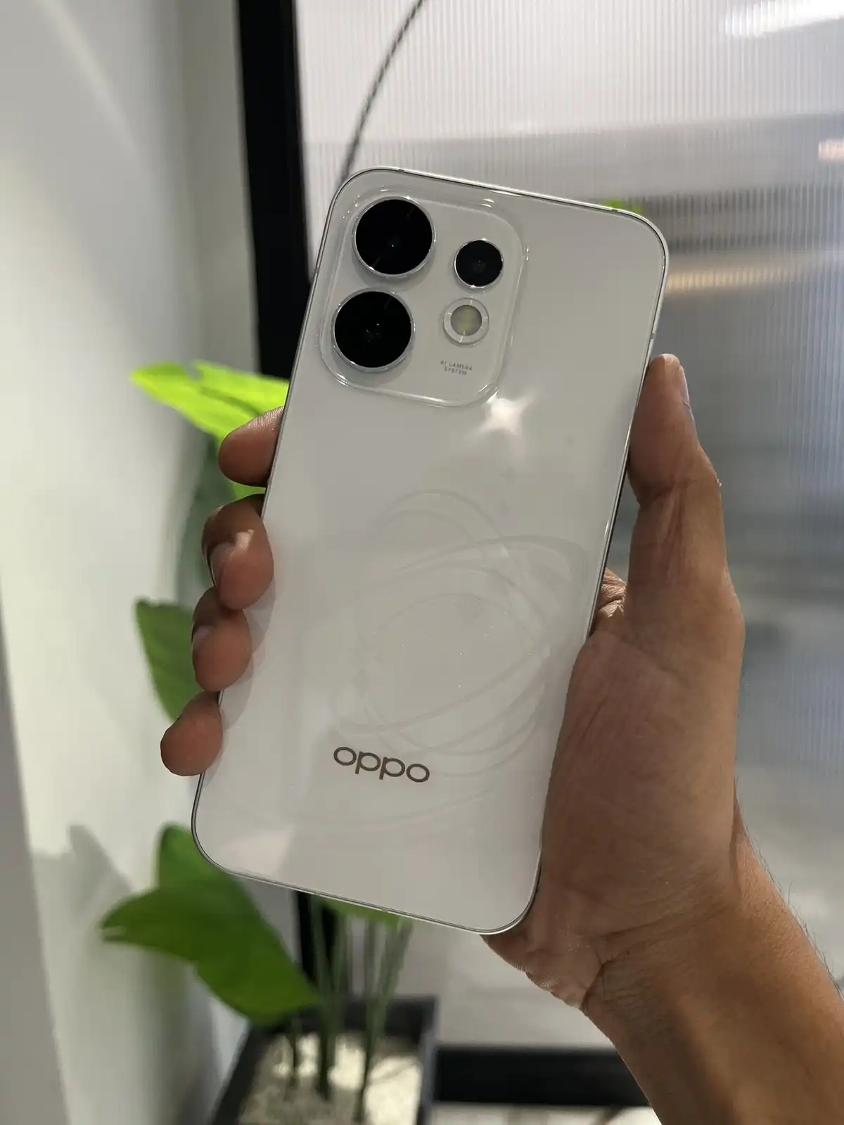 OPPO Reno 16