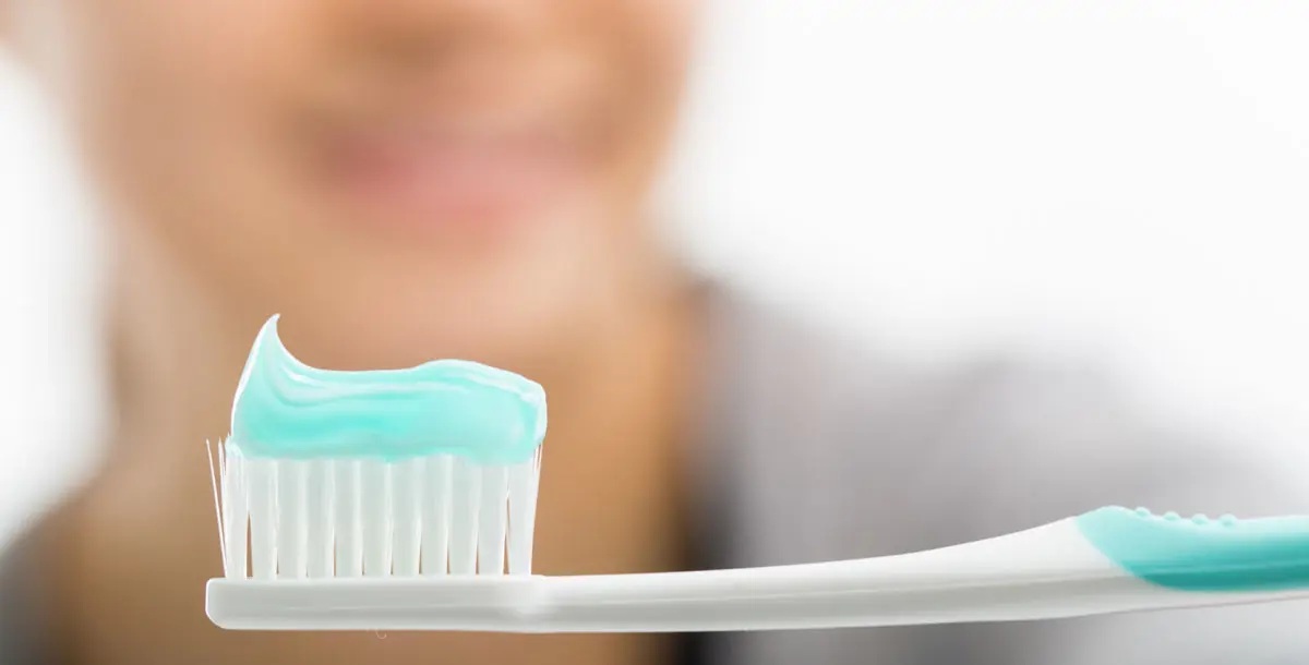 هل توجد علاقة بين معجون الأسنان وسرطان القولون؟
