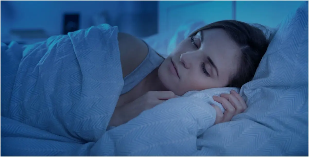 ما علاقة النوم ليلاً بتقوية مناعتكِ ومقاومة الخلايا السرطانية؟