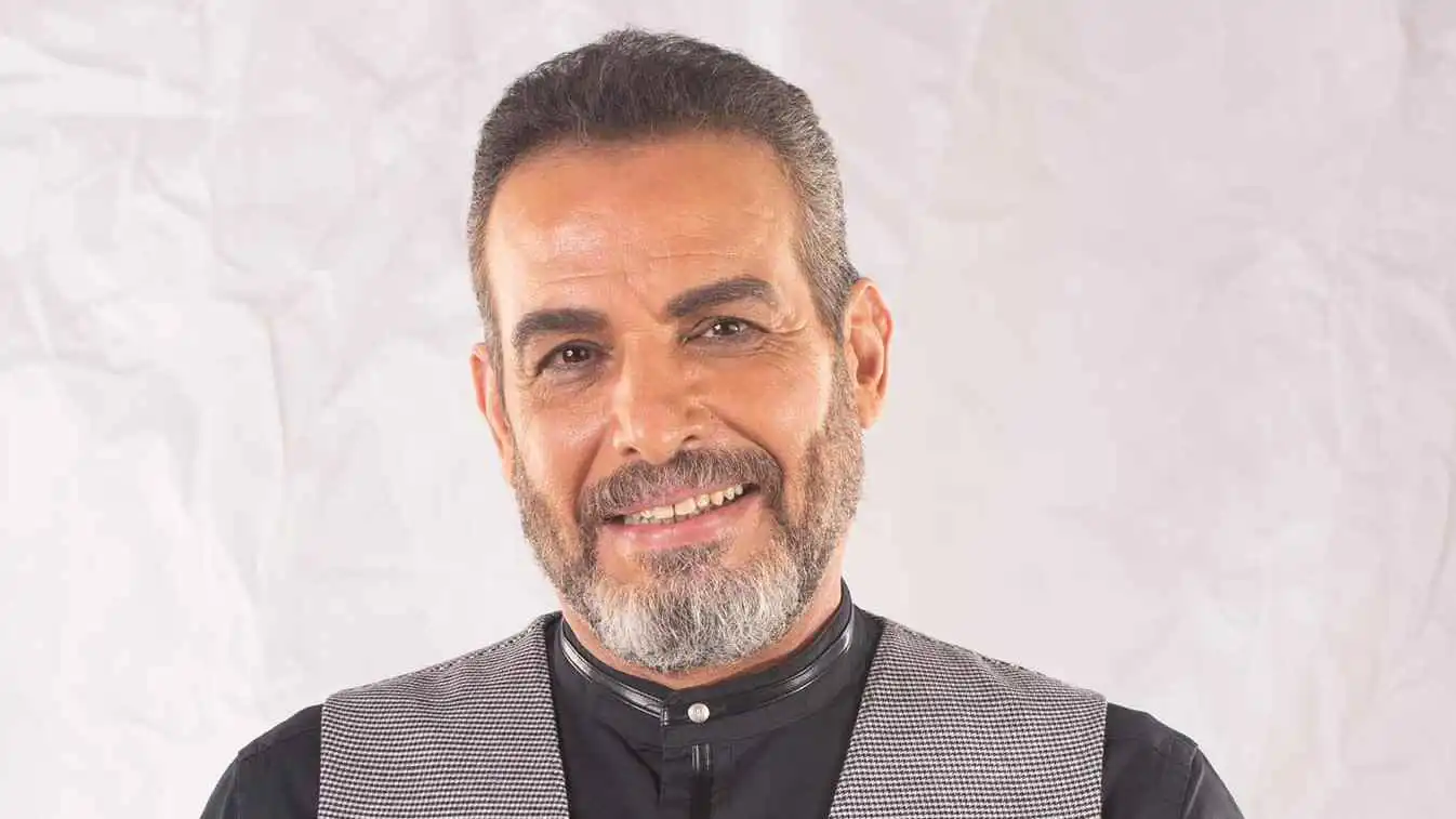 لقطة محرجة لأحمد عبد العزيز تتصدر السوشيال ميديا