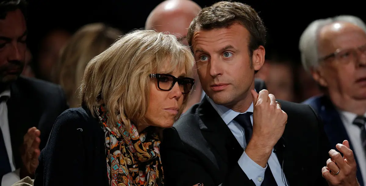 هل تحسّن أسلوب زوجة الرئيس الفرنسي في اختيار أزيائها؟ الصور ستجيببك!