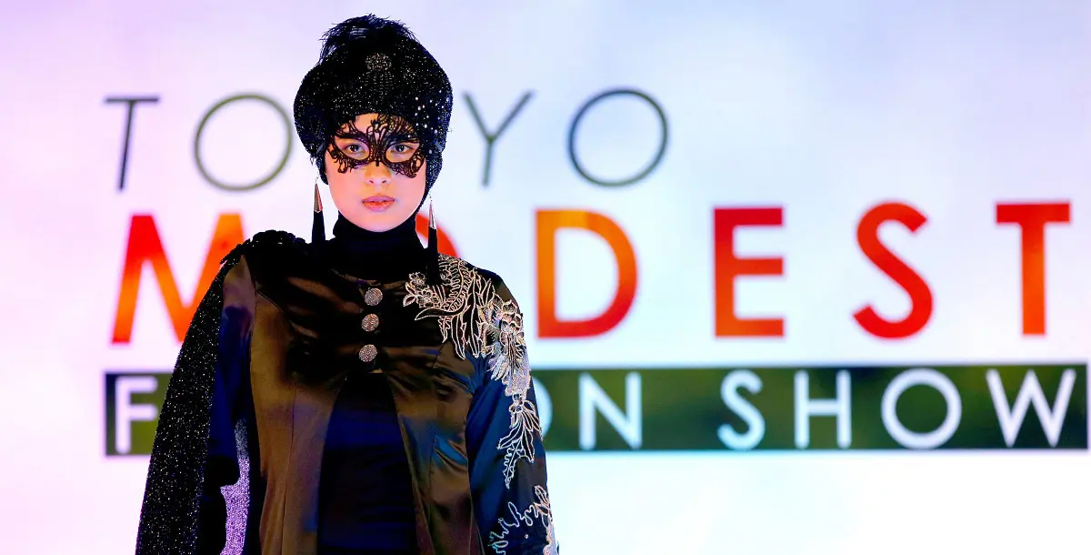 طوكيو تستضيف أول عرض لأزياء المحجبات