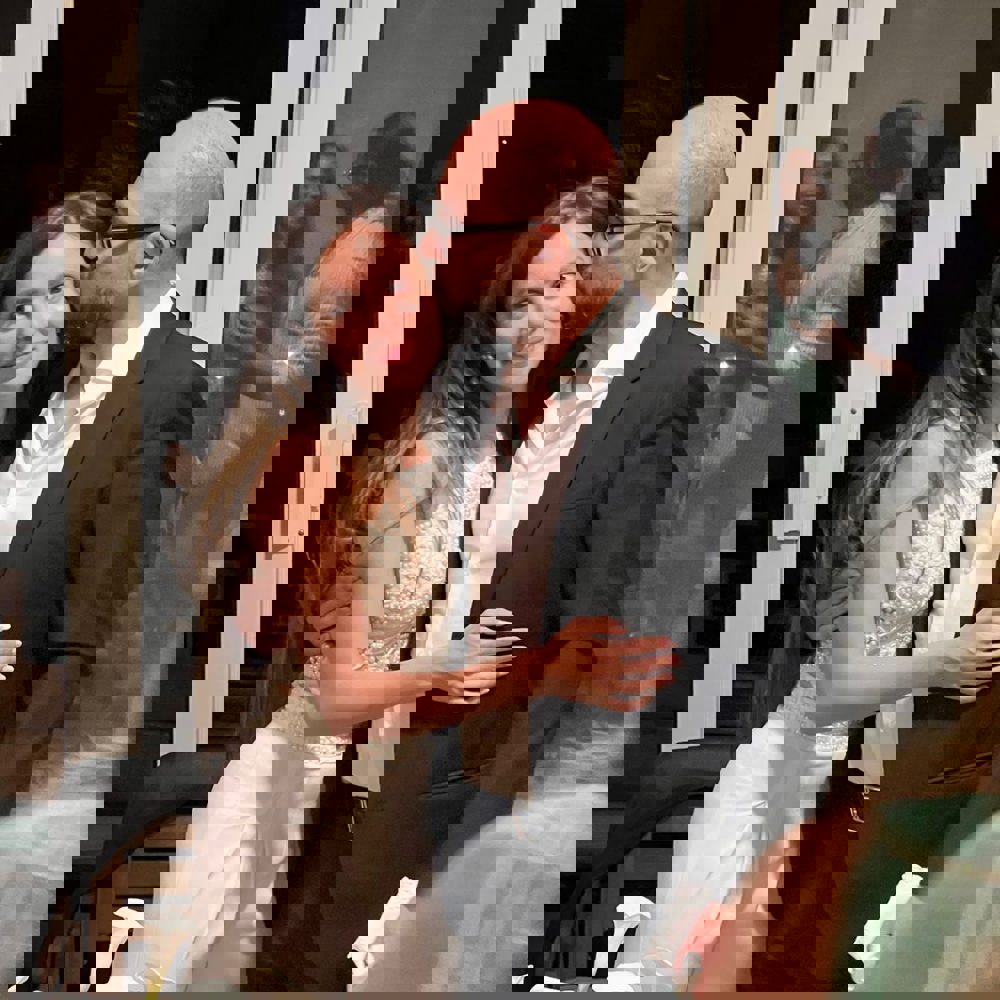 f885818c-887c-46fb-94b1-67ed3665c313