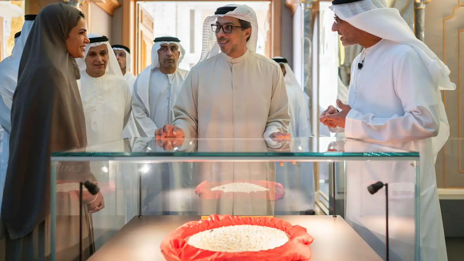 "إمارات الدر والطيب: إرث متأصل ومستقبل متجدد".. سرد ثقافي لموروث الإمارات