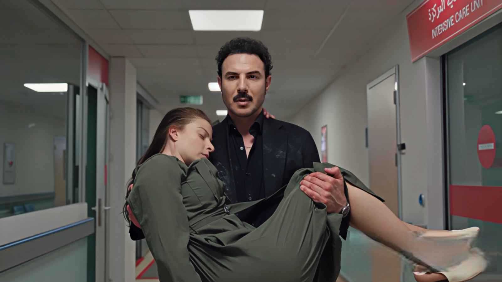 مجد يحمل حياة قبل وفاتهما في الحلقة الأخيرة من مسلسل آسر