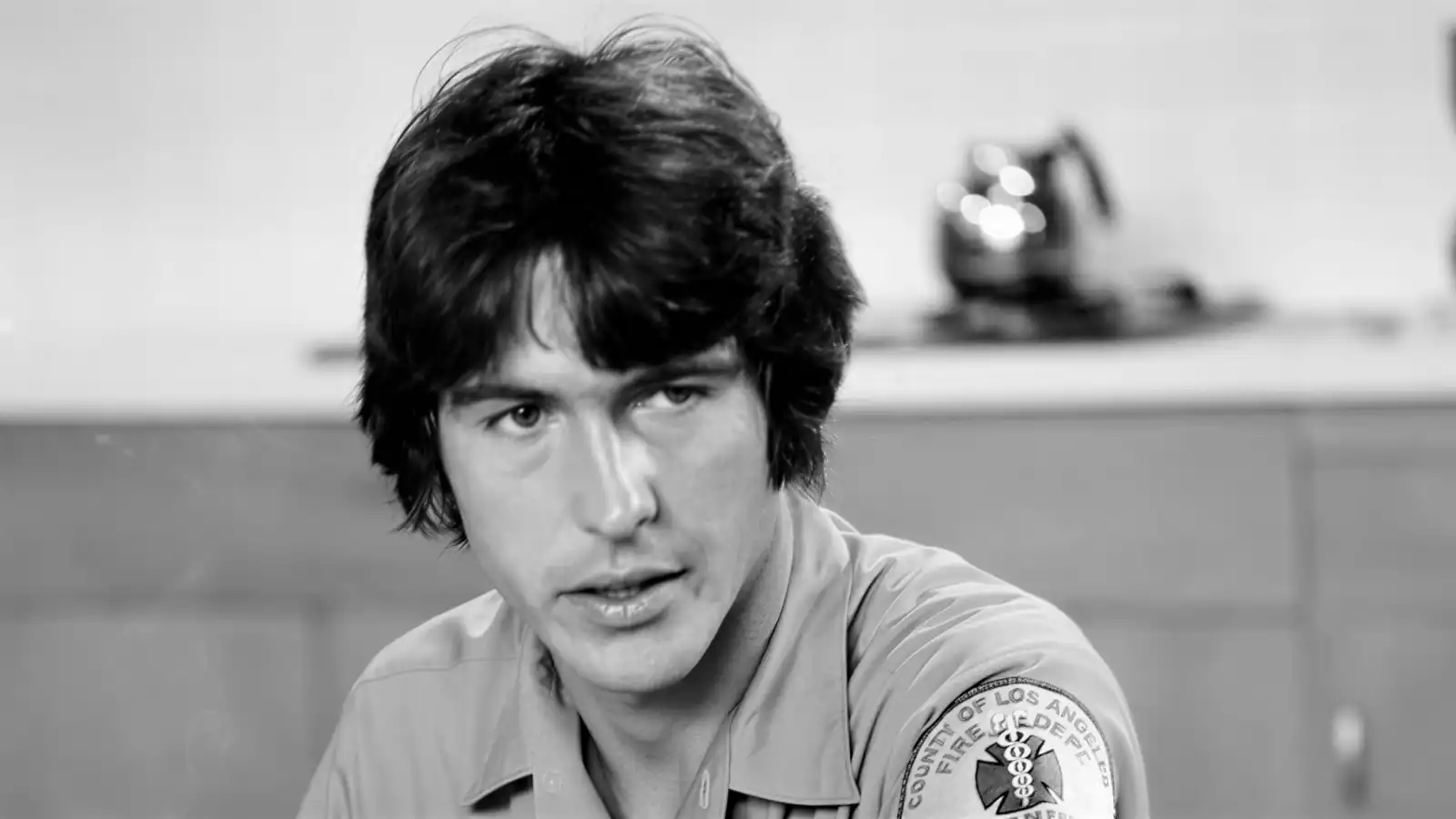 وفاة راندولف مانتوث نجم مسلسل Emergency عن عمر 80 عامًا
