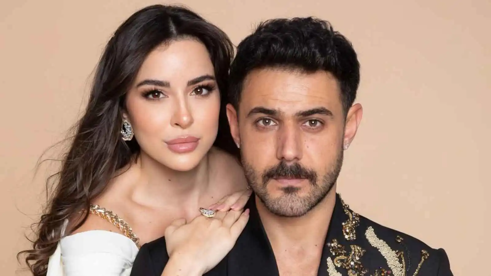 وسام فارس يوجه رسالة لزوجته بعد تتويجه بجائزة الموريكس دور